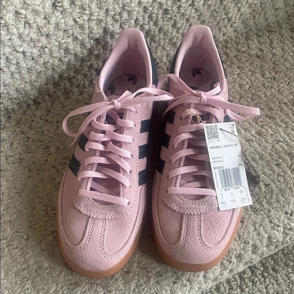 Adidas Hanball Spezial W Clear Pink / Arctic Night / Gum- NEW - Picture 2 of 9